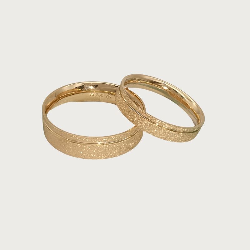 Opulenti Sandblast Finish Wedding Ring